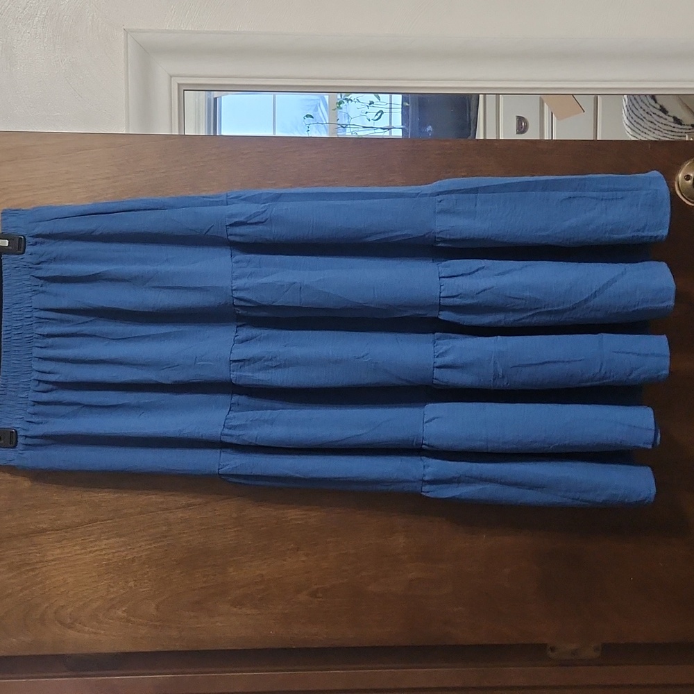 💥💥Berydress TIERED MAXI SKIRT 🔥💥***NWT***💥🔥💥💥